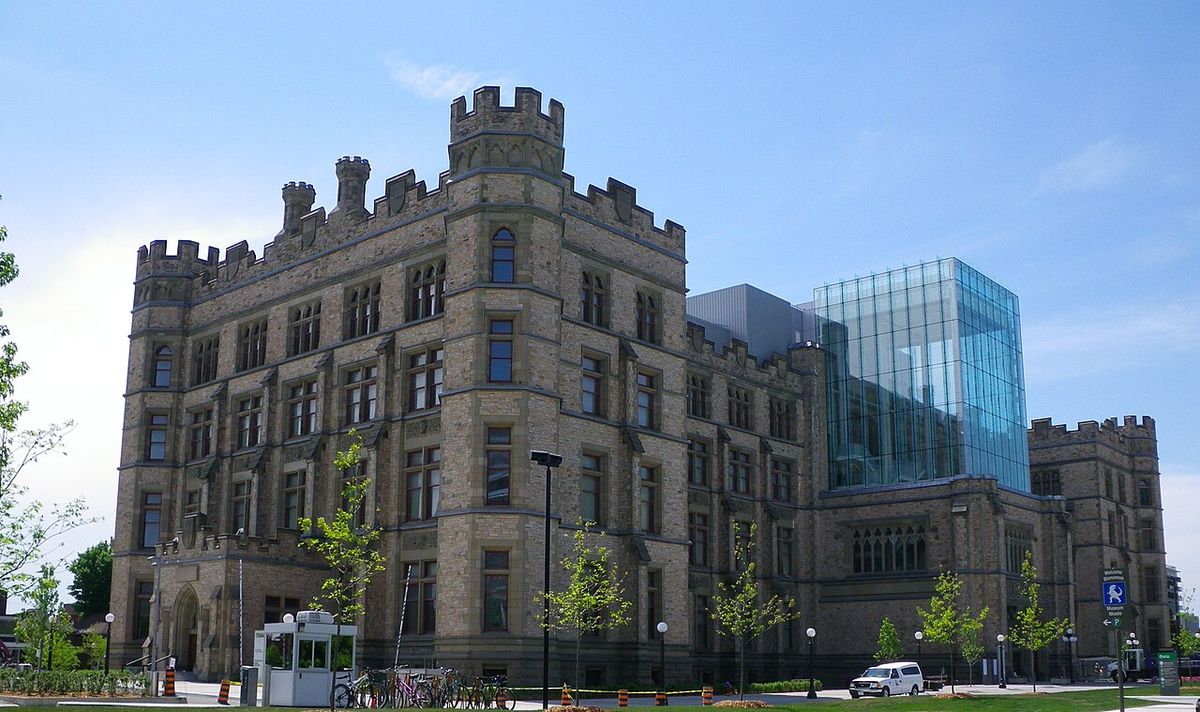 The Canadian Museum of Nature, housed in the Victoria Memorial Museum Building in Ottawa, Ontario, showing the North (front) and East faces.