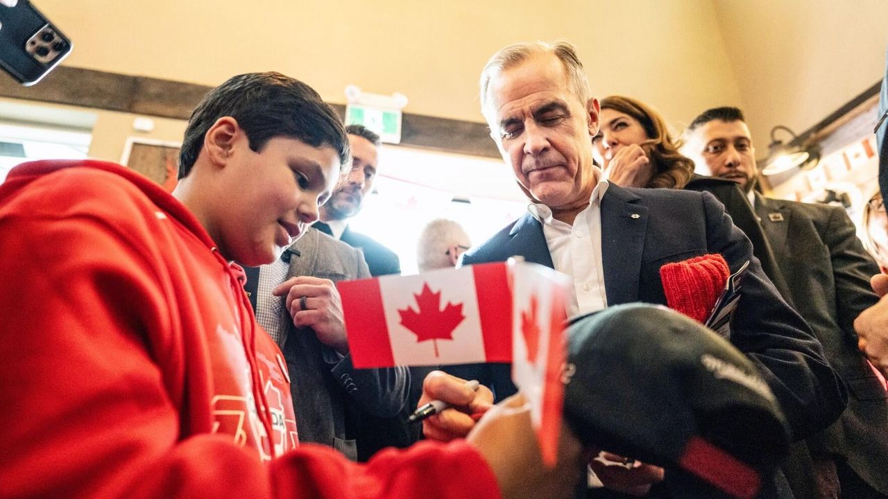 Carney and Smith rally for Canadian unity as Alberta referendum nears