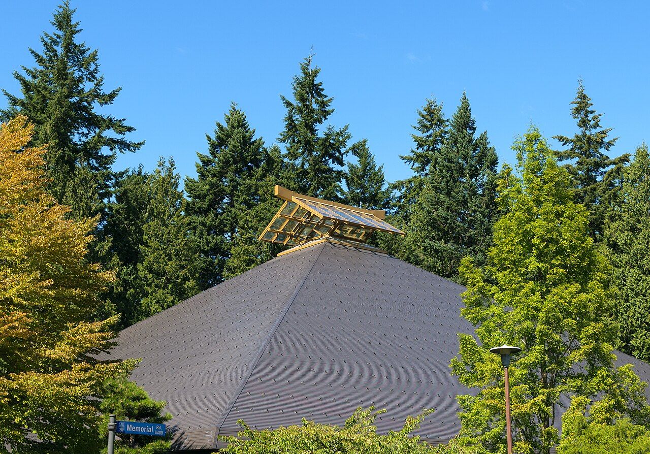 Le procès en diffamation de l'ancien professeur de l'UBC Steven Galloway débute