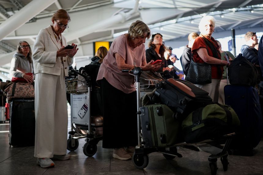 Heathrow air traffic control outage causes global flight disruptions, impacts Toronto Pearson