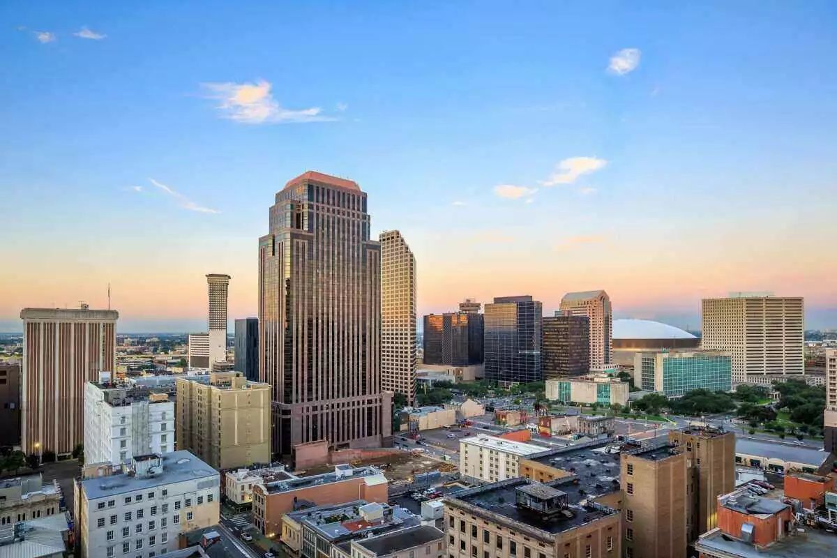 Louisiana delays DraftKings license renewal amid AI, shareholder scrutiny