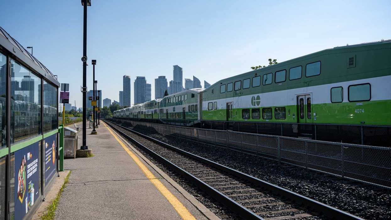 Metrolinx hiring for high-paying jobs across Toronto and GTA, some requiring no university degree