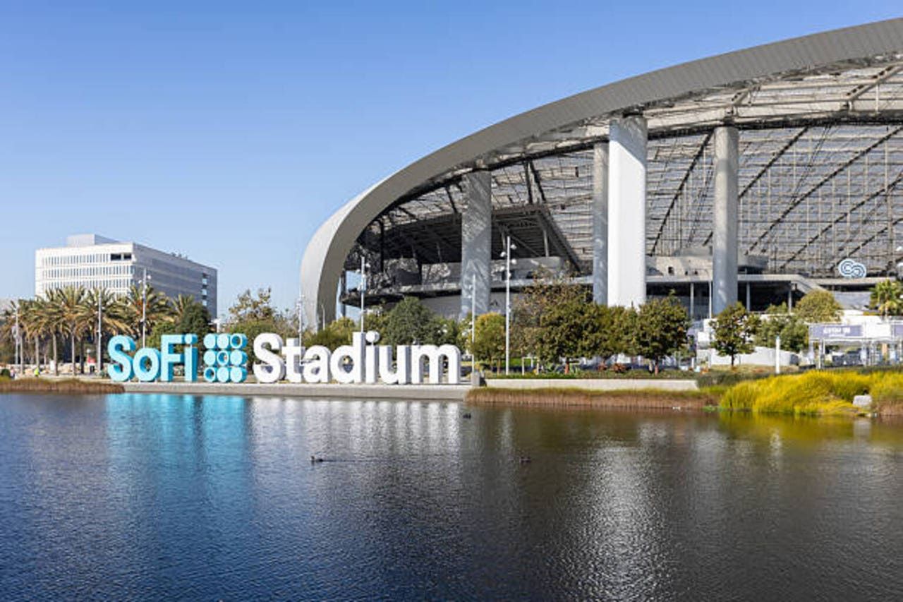 Prediction Markets Disrupt NFL Betting Landscape as Sportsbooks Scramble to Adapt