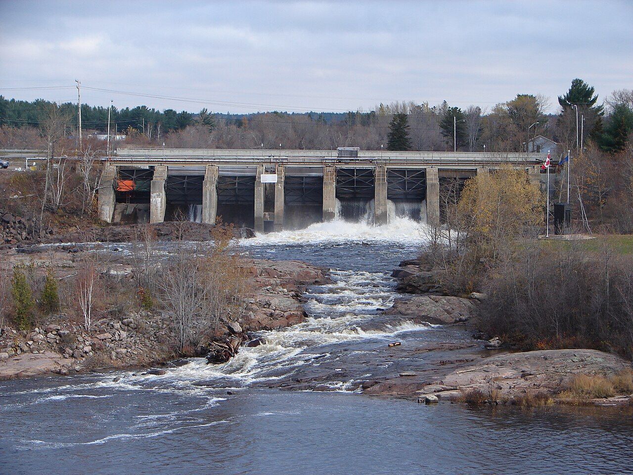 Réouverture du sentier des chutes Sturgeon avec des améliorations sécuritaires après la noyade de deux frères
