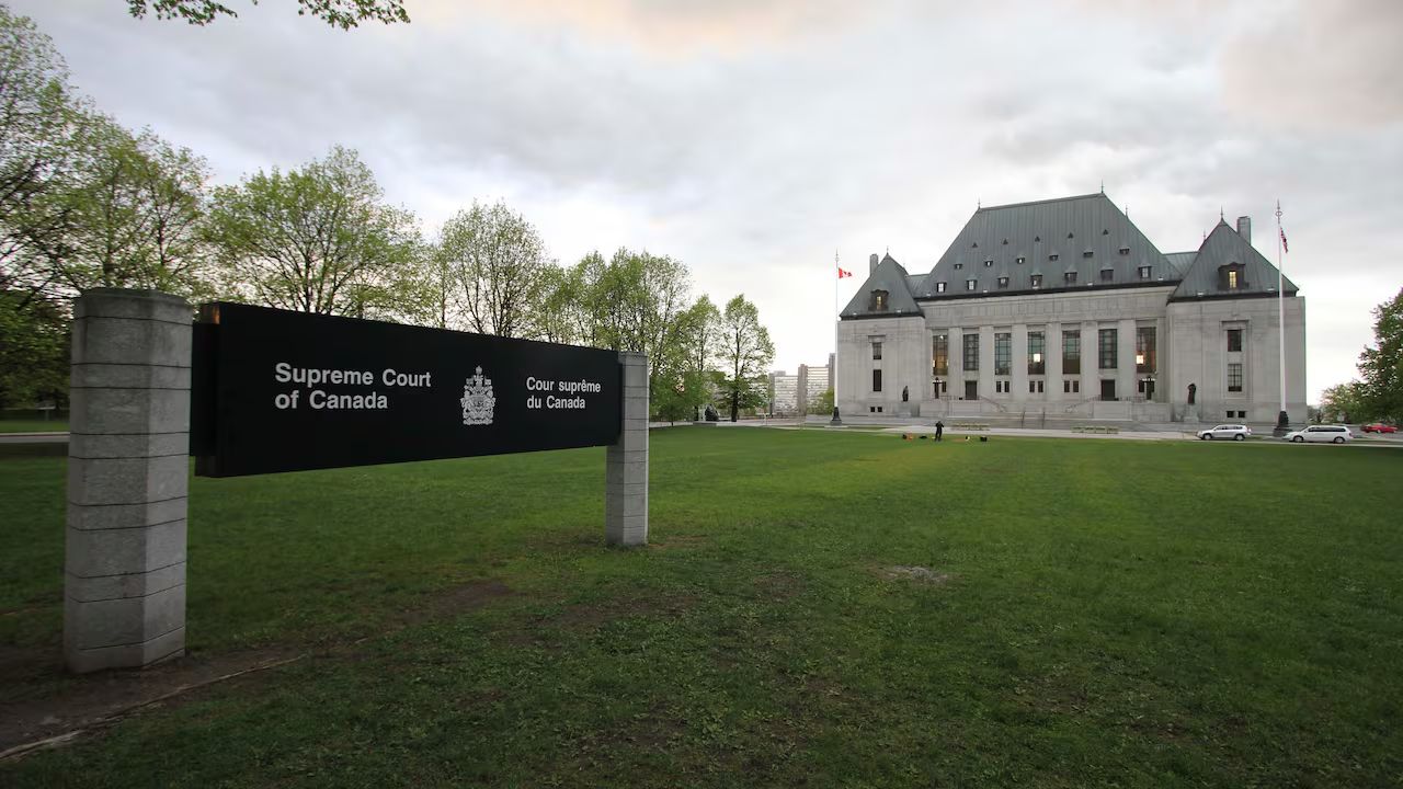 Supreme Court hears challenge to Ontario's plan for international online gambling