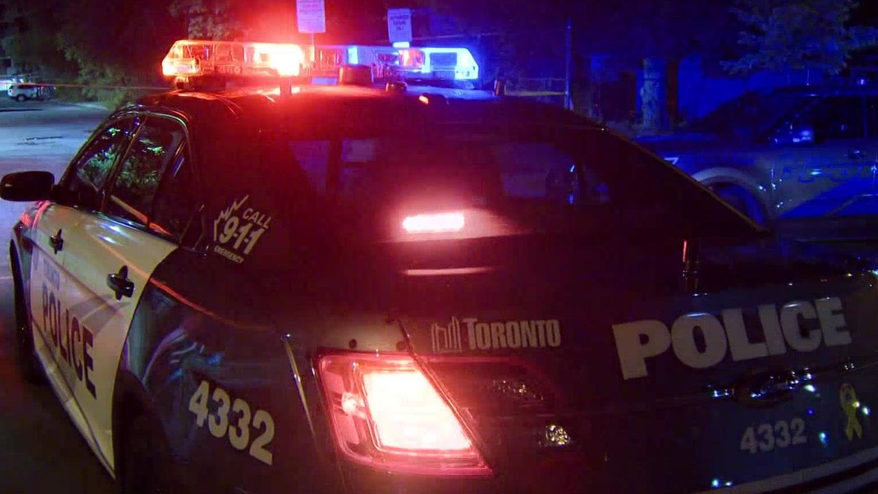 Toronto police investigate stabbing in northeast end, victim hospitalized with life-threatening injuries