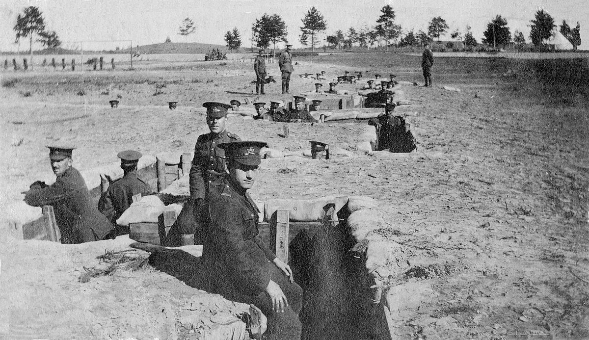 Description: Training for trench warfare at Camp Borden. Date: 1916 Object ID : 2007.0062.200 Order a higher-quality version of this item by