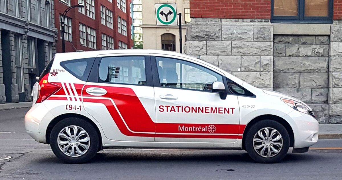 Vehicle of the parking officers of the SPVM on Wellington Street in Montreal, 26 July 2016.