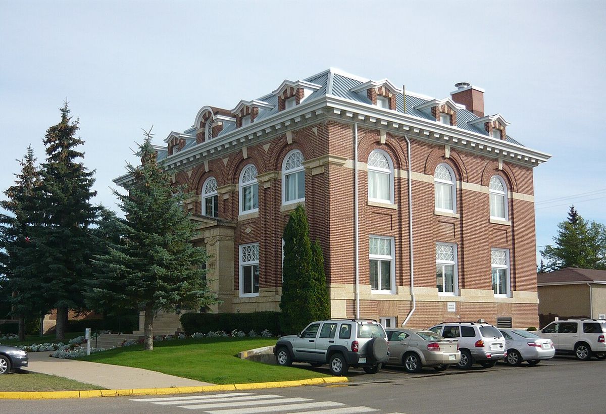 Battleford Court House, 291 23rd Street West (corner of Third Avenue), Battleford, Saskatchewan, Canada. Constructed 1907-09.