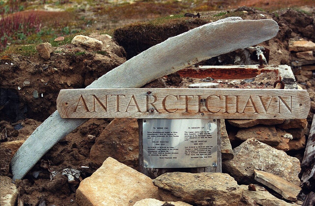 Board in memory of Helge Ingstad. Antarctic Havn, Northeast Greenland