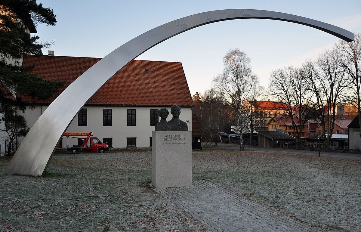 Memorial bust to the Norwegian explorer Helge Ingstad and archaeologist Anne Stine Ingstad, located outside the Viking Ship Museum.