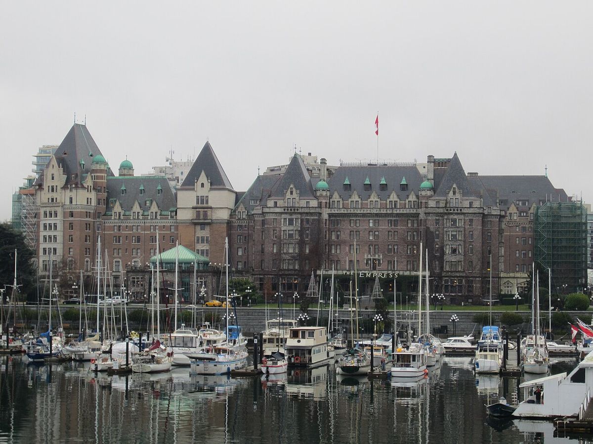 Inner Harbour and the Fairmont Empress Hotel in Victoria, British Columbia (2012)