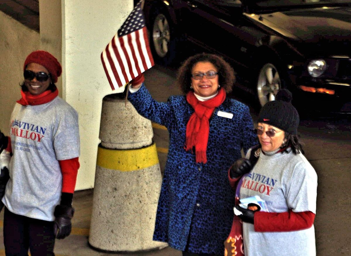 2013-11-23 Thanksgiving Parade Silver Spring 459 Council Candidate Vivian Malloy