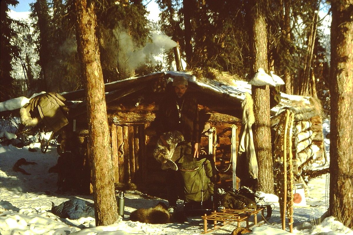 Brooks Range, Alaska. The cabin (die Trapperhütte).