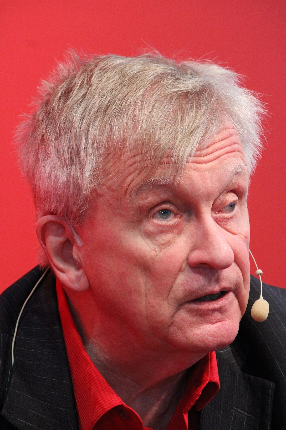Erik Skyum-Nielsen speaking with attendees at the 2025 Bogforum book conference at Bella Center in the Ørestad neighbourhood of Copenhagen, 