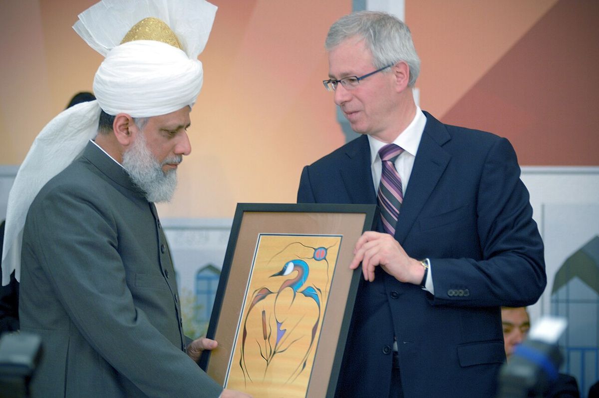 In Calgary His Holiness Mirza Masroor Ahmad (left) and Liberal Opposition Leader Stephane Dion at the opening inauguration of the Baitannur
